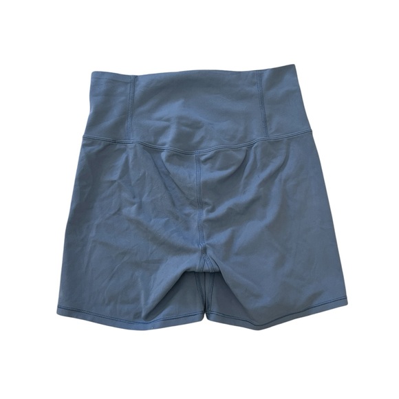 Vuori All The Feels Bike Shorts in Blue Quartz 🩵 - Picture 2 of 4